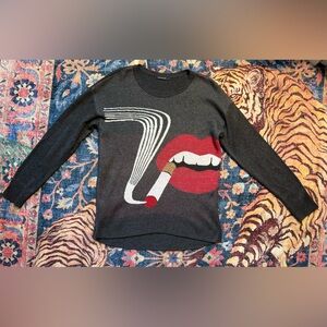 Le Lis Blanc Deux Graphic Sweater - Gray and Red size Medium